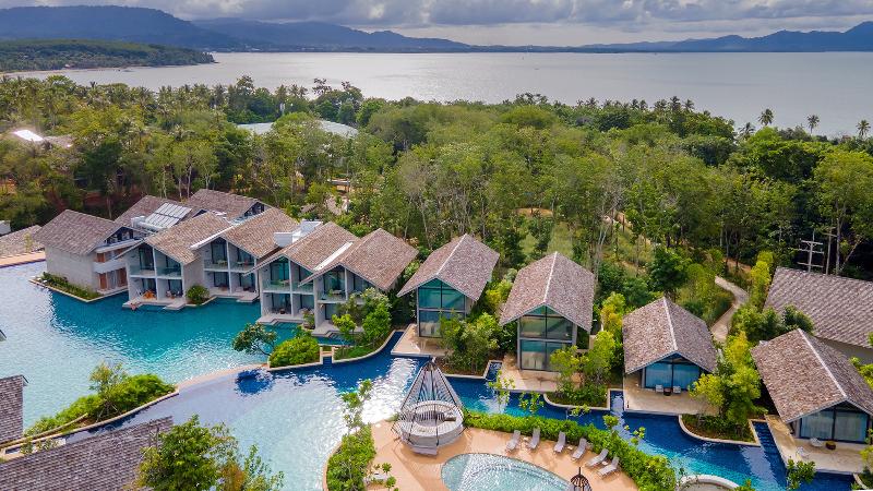Resort premium