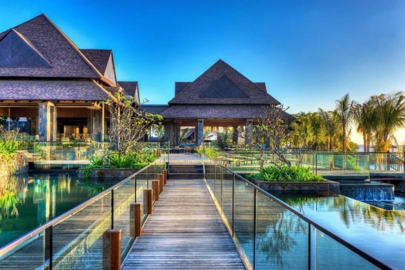 Resort premium