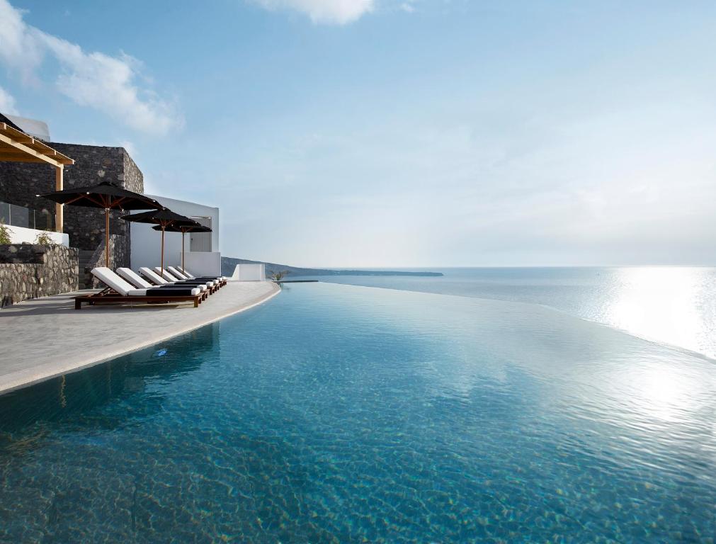 Santorini jacuzzi