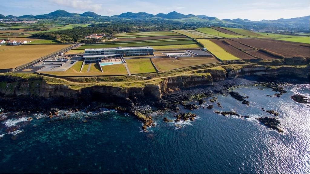 Pedras do Mar Resort & Spa, basen infinity