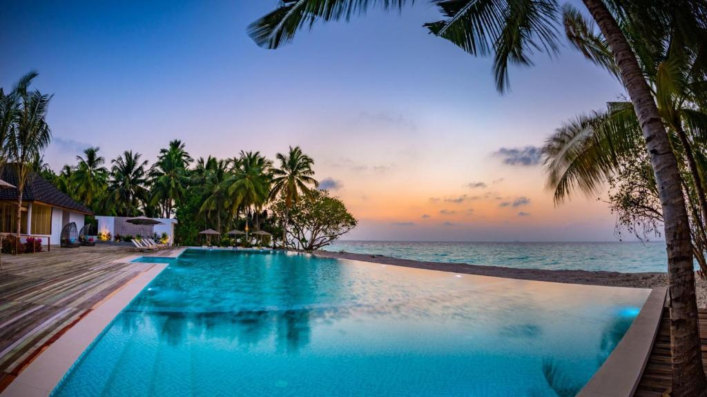 Wypoczynek w Fiyavalhu Maldives