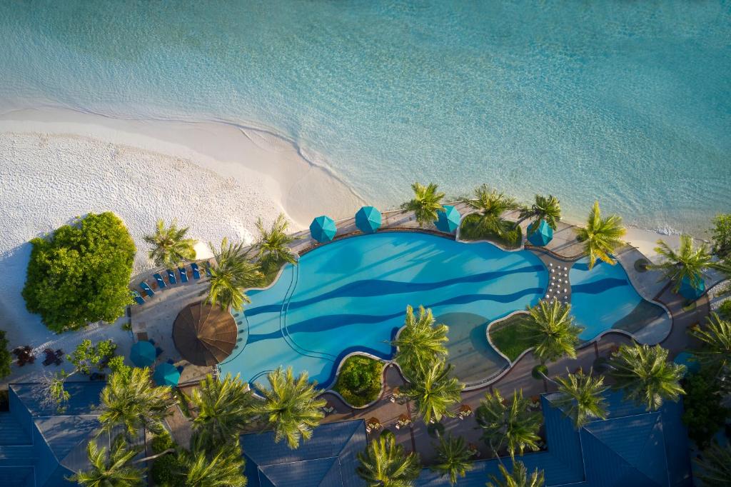 Plaża przy Royal Island Resort & Spa